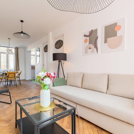 Charming Through-Apartment Renovated And Equipped! 马尔康巴勒尔 外观 照片