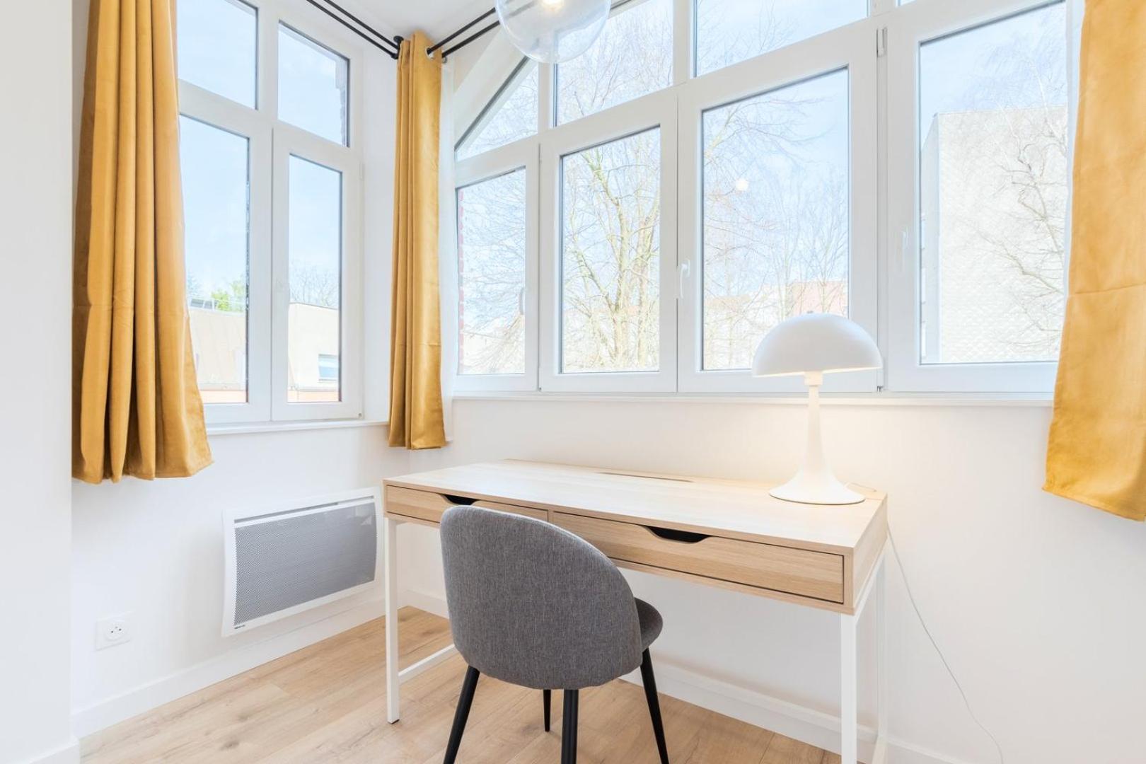 Charming Through-Apartment Renovated And Equipped! 马尔康巴勒尔 外观 照片