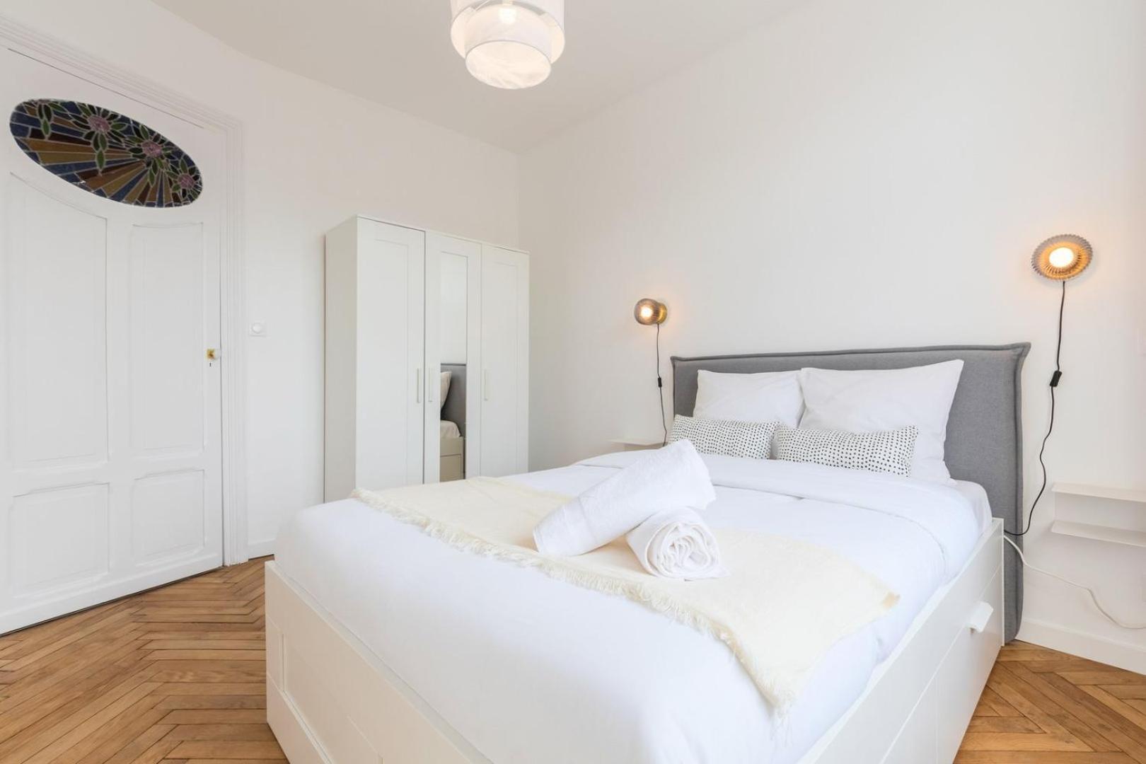 Charming Through-Apartment Renovated And Equipped! 马尔康巴勒尔 外观 照片