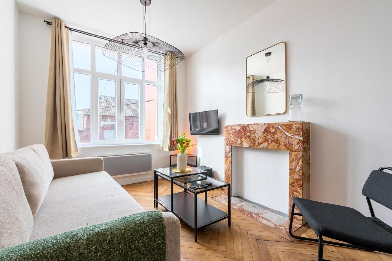 Charming Through-Apartment Renovated And Equipped! 马尔康巴勒尔 外观 照片